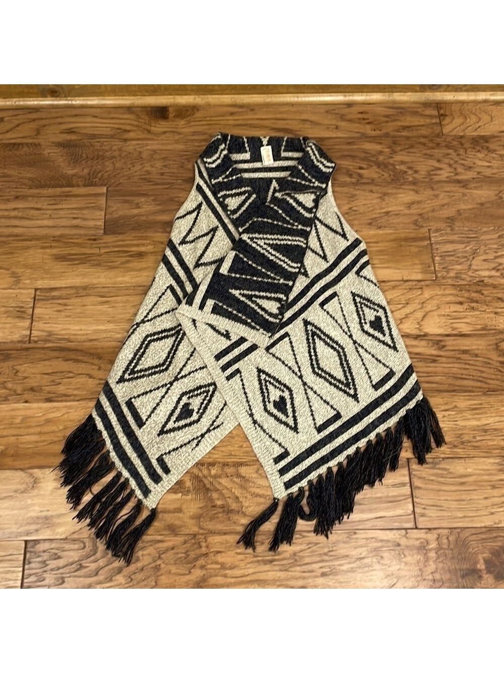 Truluv Girls Size 10 Sweater Vest